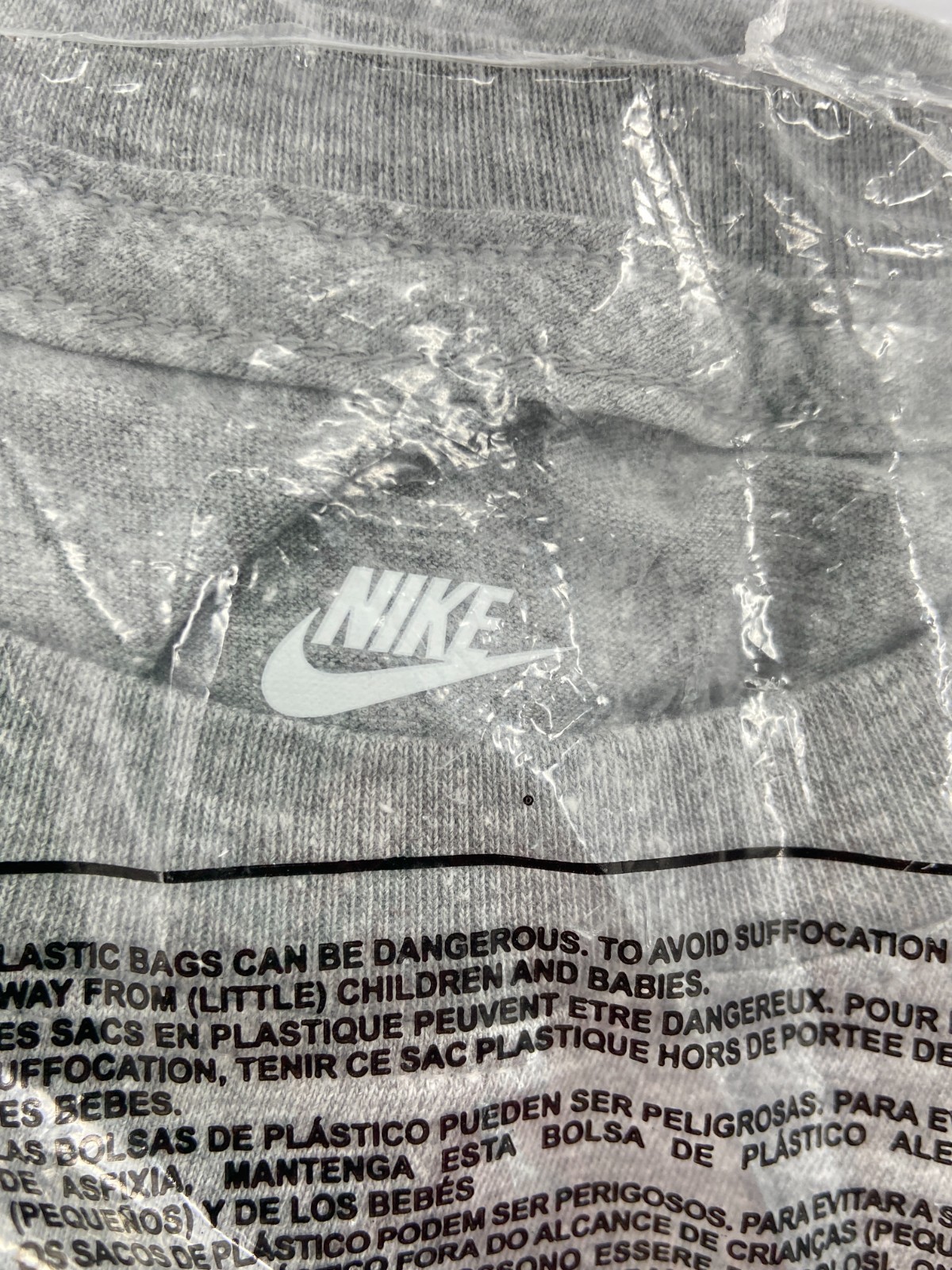 Nike Men’s Sportswear Club Long-Sleeve T-Shirt- Dark Grey Heather- Size Medium