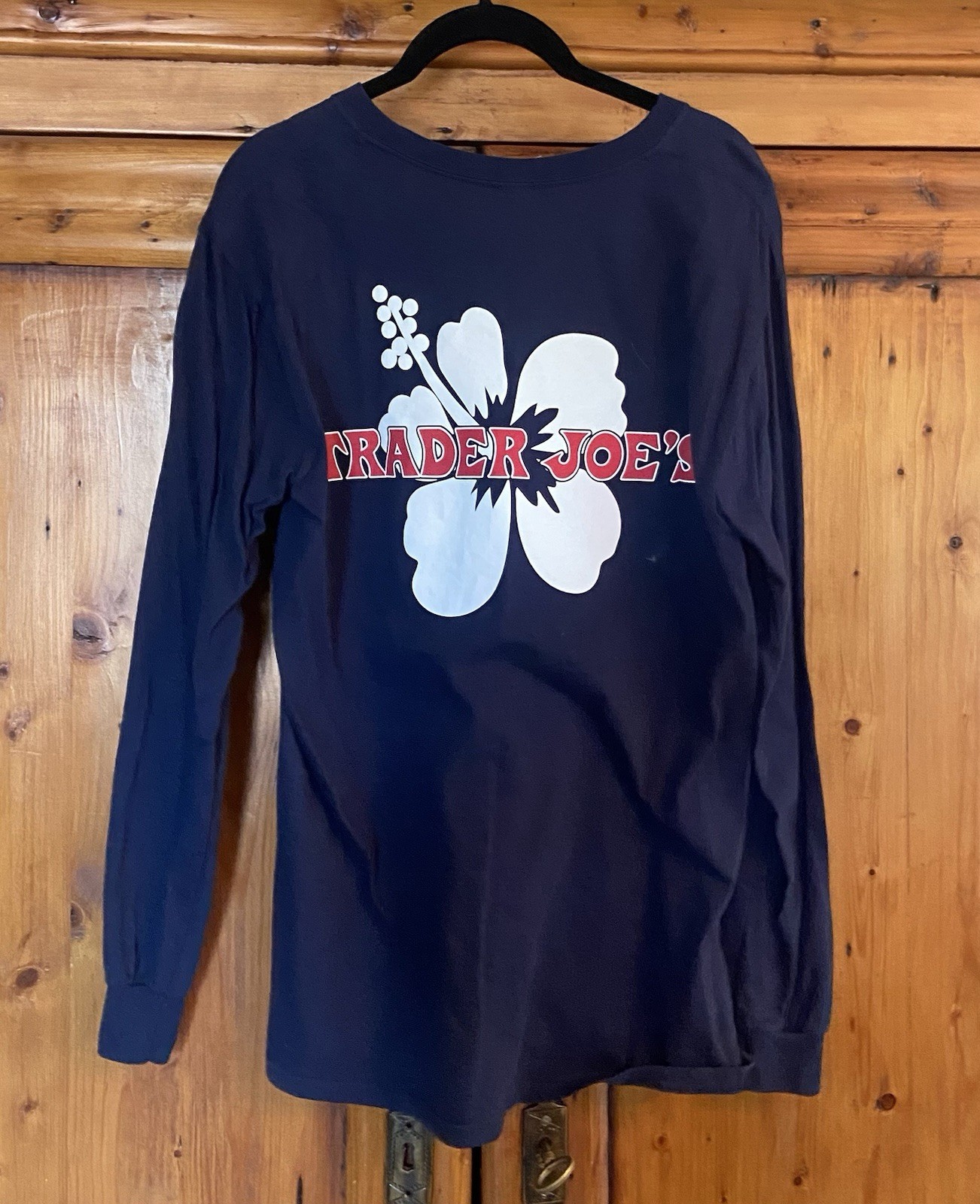 Trader Joe’s Crew Shirt Hibiscus Flower Logo Employee Unisex Medium