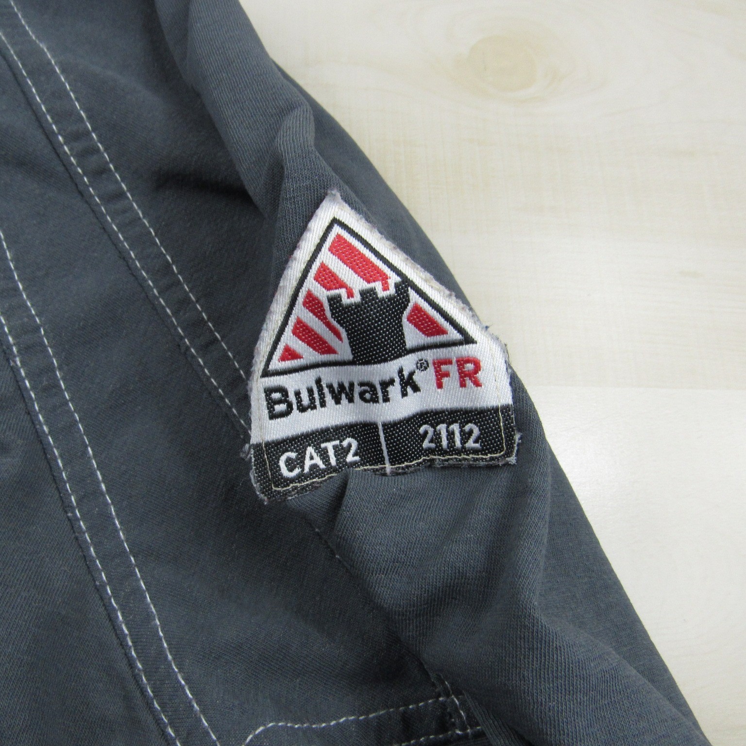 Bulwark Shirt Mens Large Gray Henley FR Fire Resistant IQ Westex Pocket Cat 2 A4