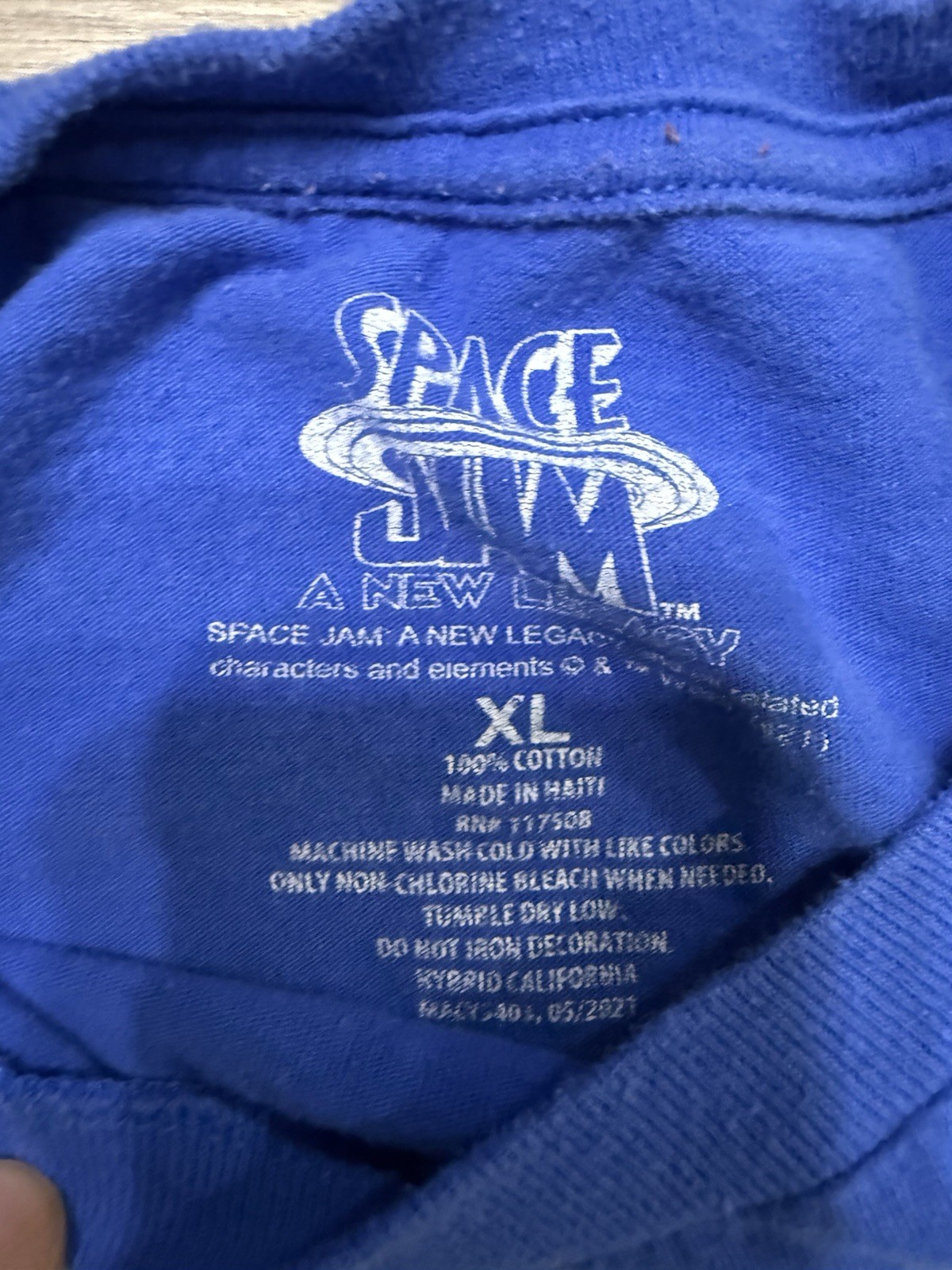 Space Jam Bugs Bunny Looney Tunes Basketball Graphic Blue T-Shirt Men’s XL