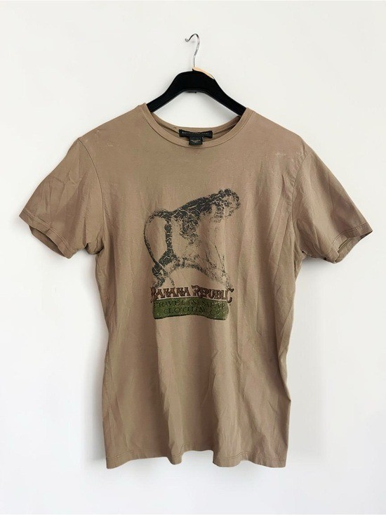 Vintage 90s Banana Republic Safari Graphic TShirt Men’s M 100% Cotton Distressed