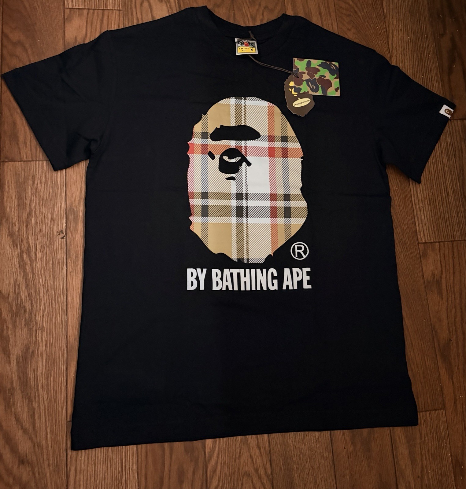 A Bathing Ape Black Graphic Logo Short Sleeve Crew Neck T-Shirt Size M New
