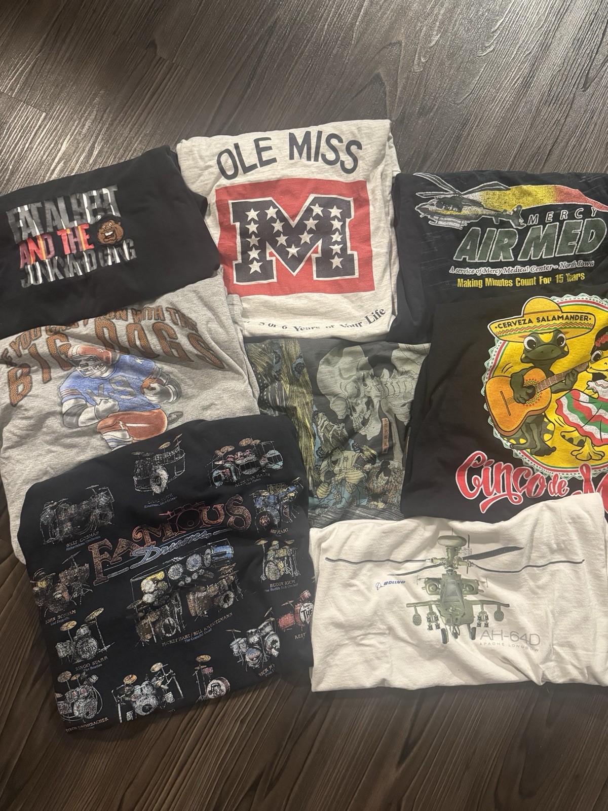 Random 20 for $180 Vintage/Modern Graphic TShirt Bundle! Message your size!