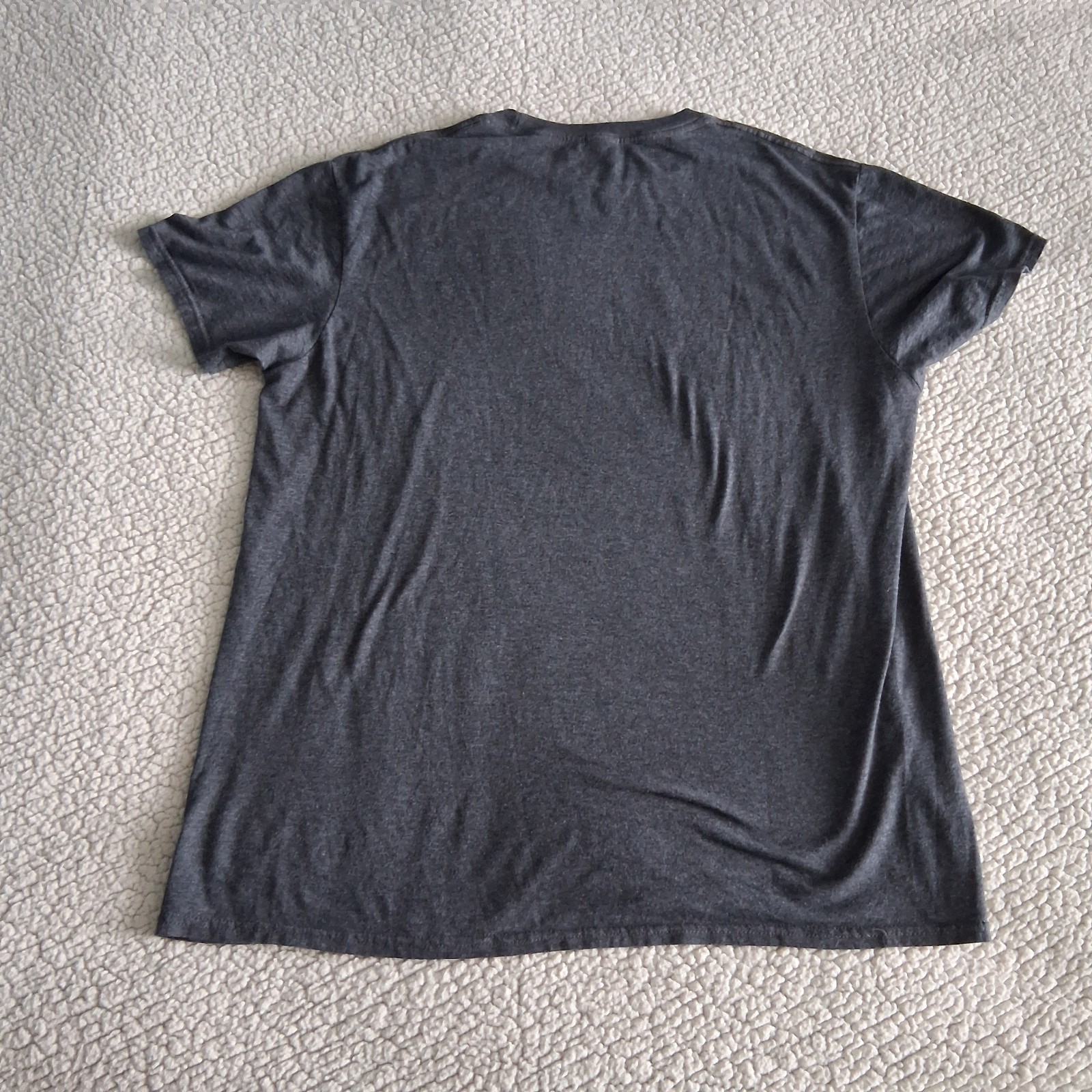 Naruto Mens Graphic T-shirt Size Large Shippuden Collection #9 Grey 2007 L