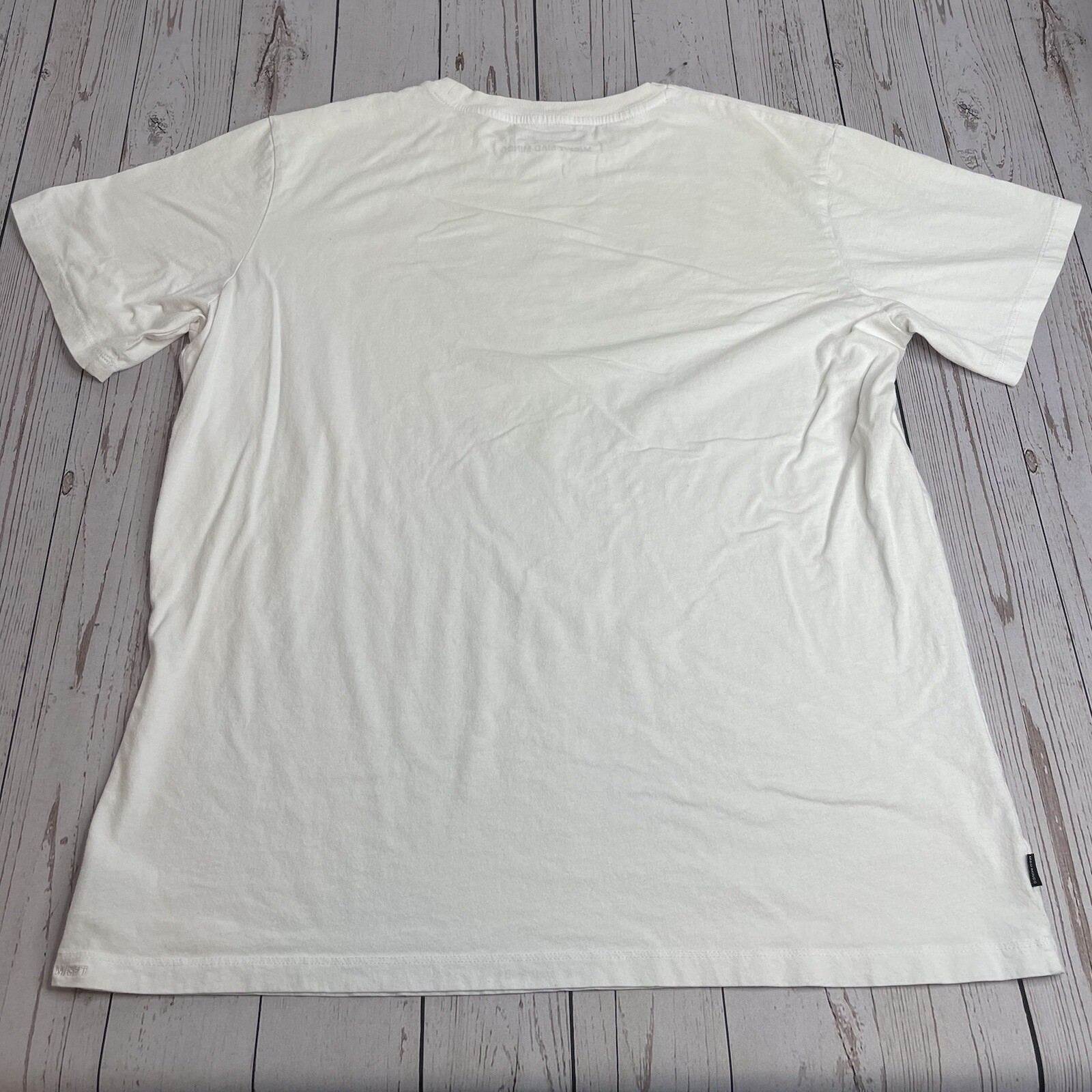 Misfit Mad Minds Graphic T Shirt From Sri Lanka to Parramatta Mens Large White