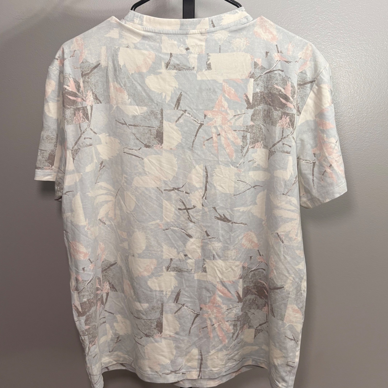 VRST Mens Large Floral Abstract Pocket T-Shirt Grey Pink Short Sleeve Crewneck