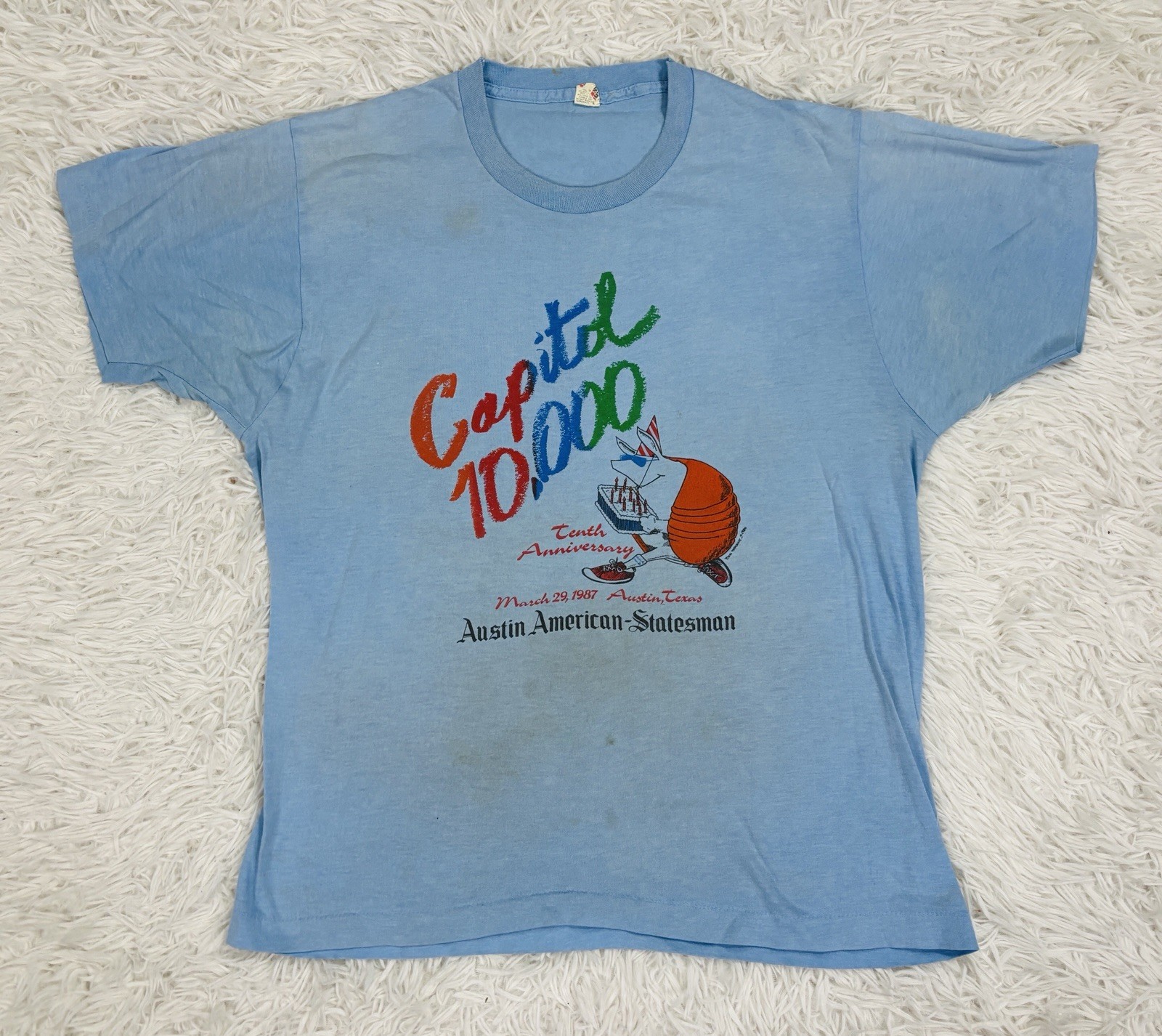 Vintage 80s Capitol 10000 Austin TX Armadillo Run Shirt Screen Stars Large 50/50