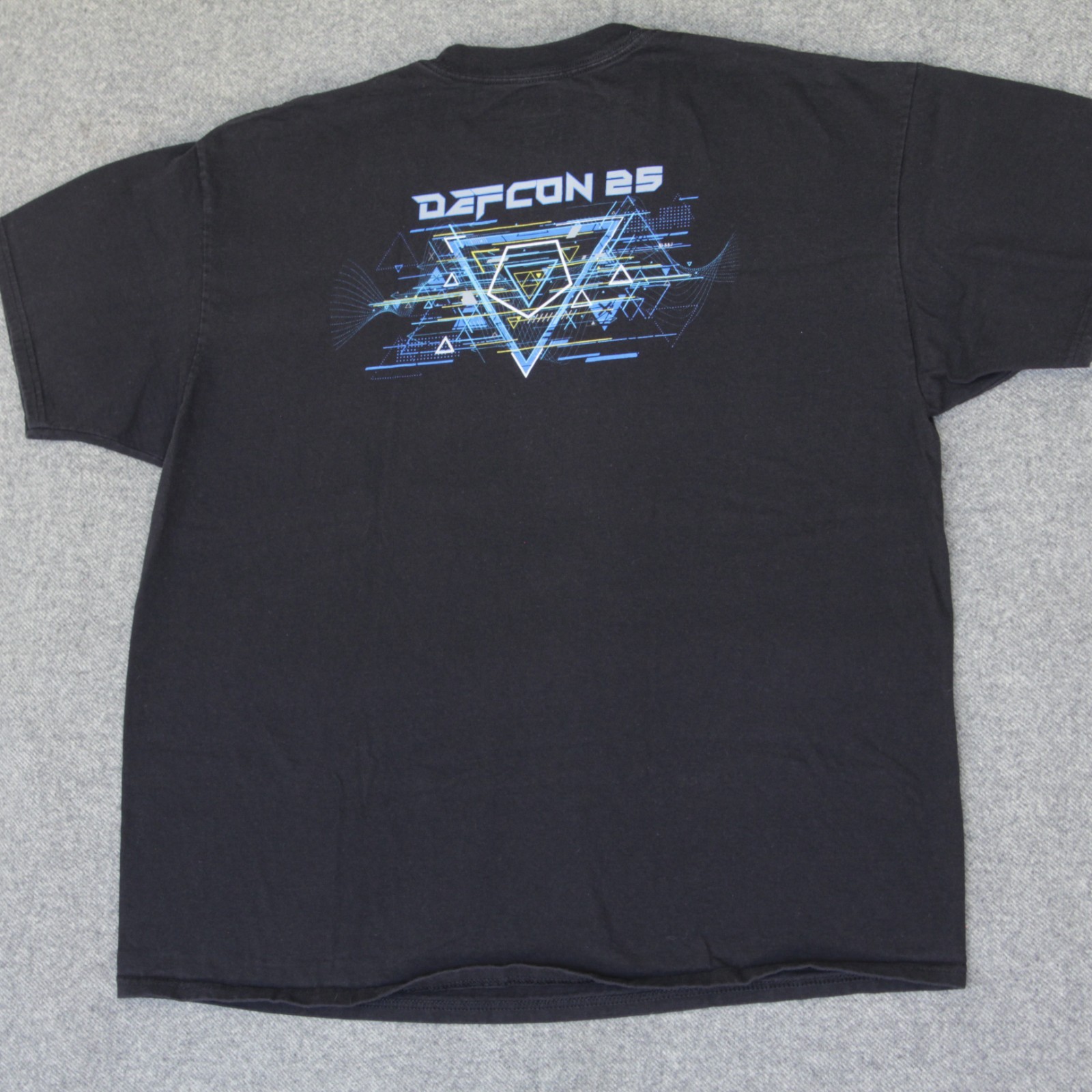 Defcon DEF CON 25 T Shirt XL VTG 2017 Las Vegas Computer Hacker Conference Tech