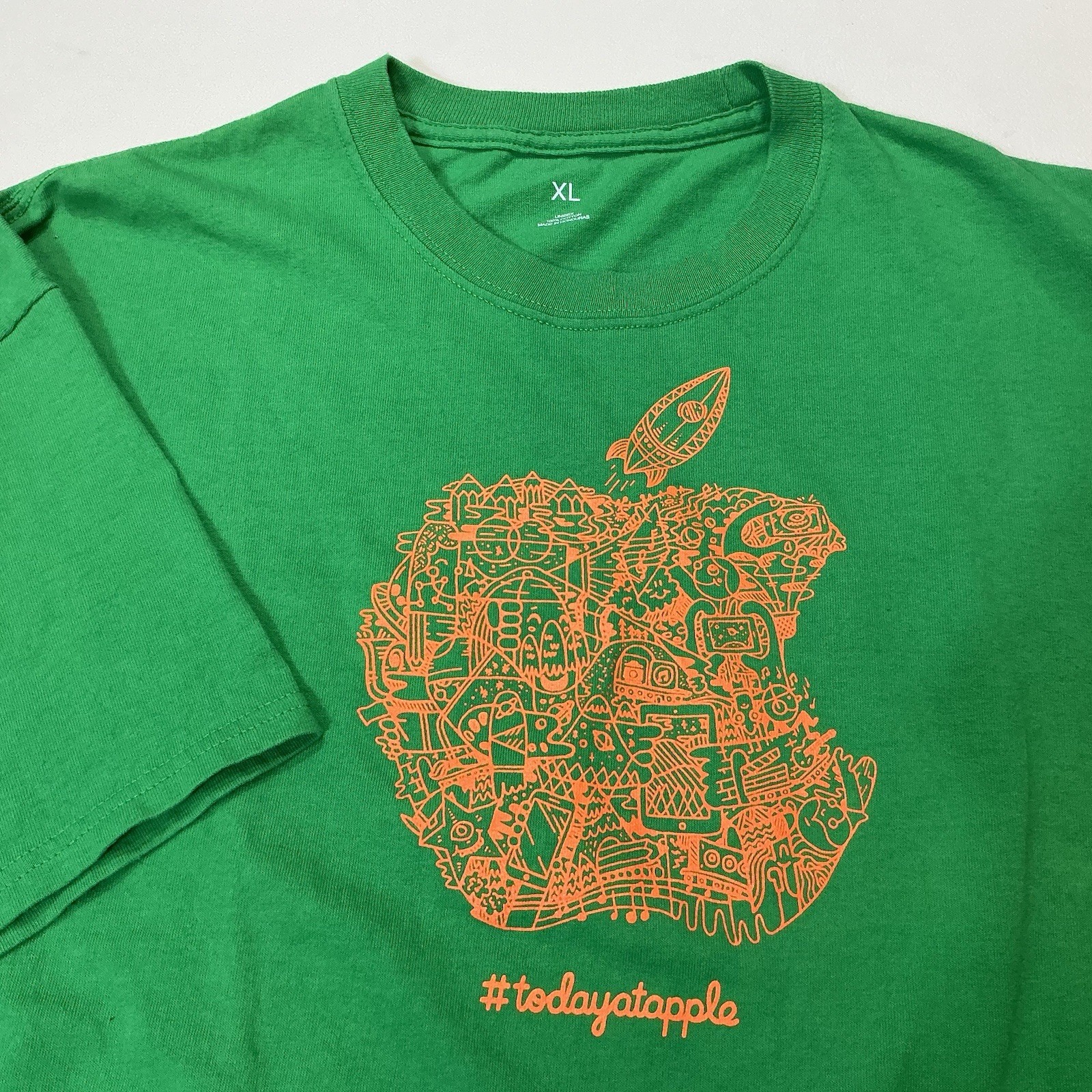 Today at APPLE Computer Tee SHIRT Green Crew Neck Cotton T Rocket Unisex XL