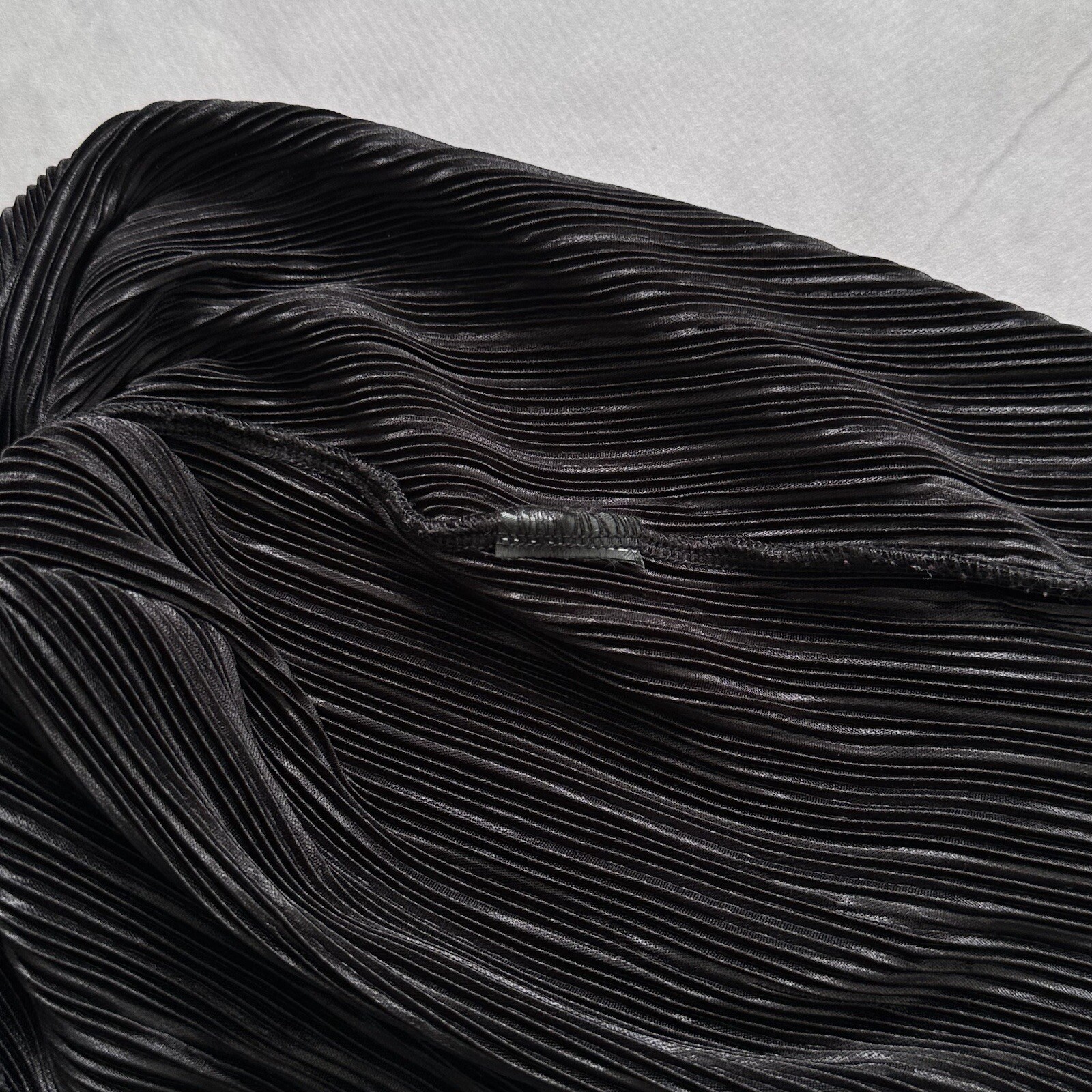 Japan Unbranded Issey Pleats Please Style Vintage Black Pleated T Shirt
