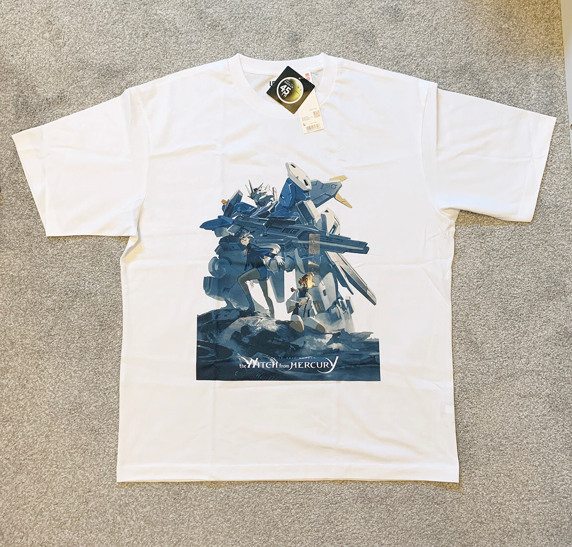 UNIQLO Gundam the Witch from Mercury t-shirt White unisex size LG New US seller