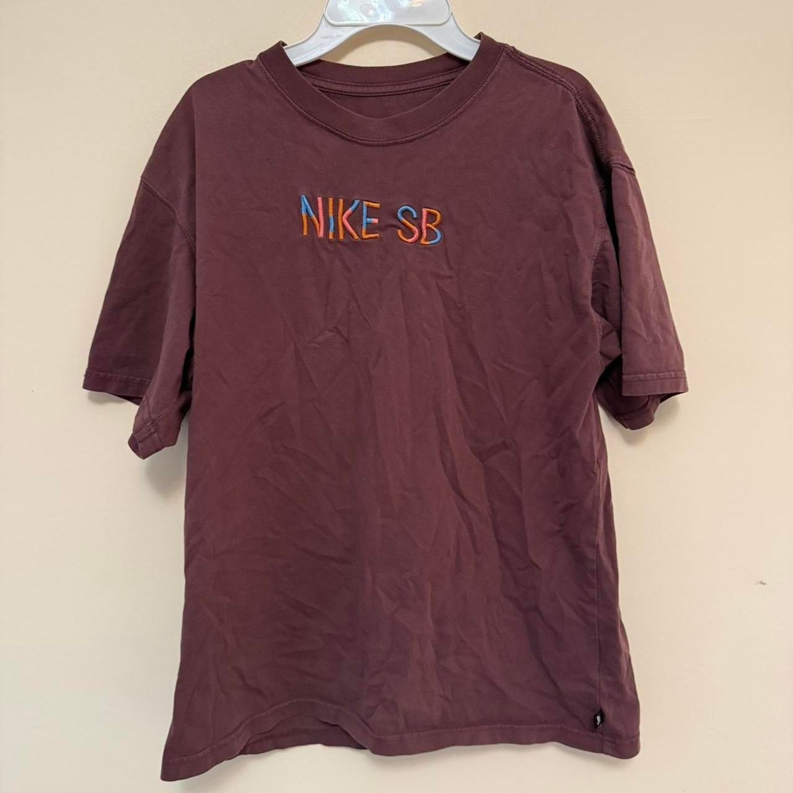 Nike SB Embroidered Logo Tee Size Small