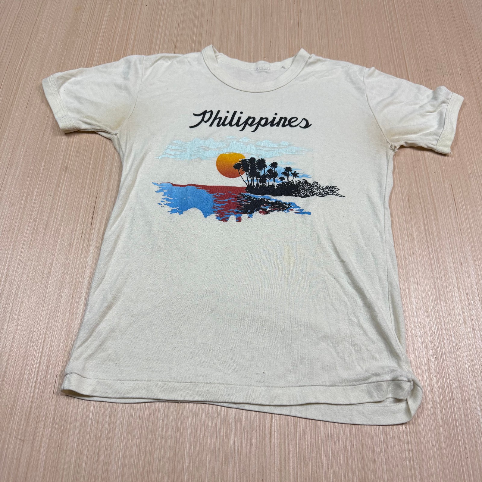 70s Vintage Philipines Sunset Souvenir T Shirt XS tourist 80s beach surf