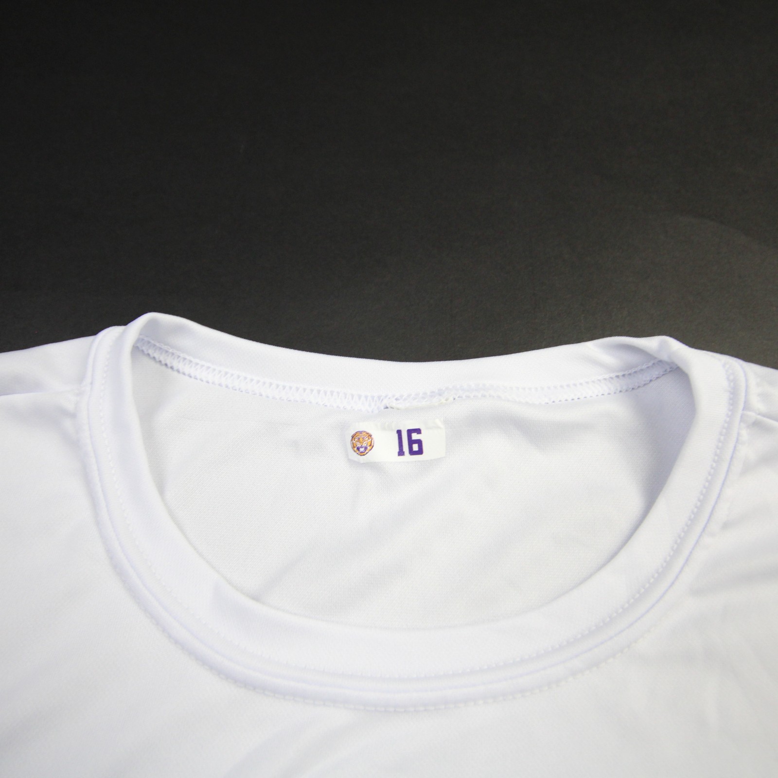 A4 Short Sleeve Shirt Men’s White Used XL